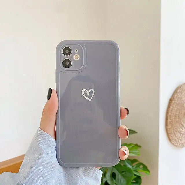 Hand-Painted Love Phone Case – Diseño Artístico Único y Protección Elegante